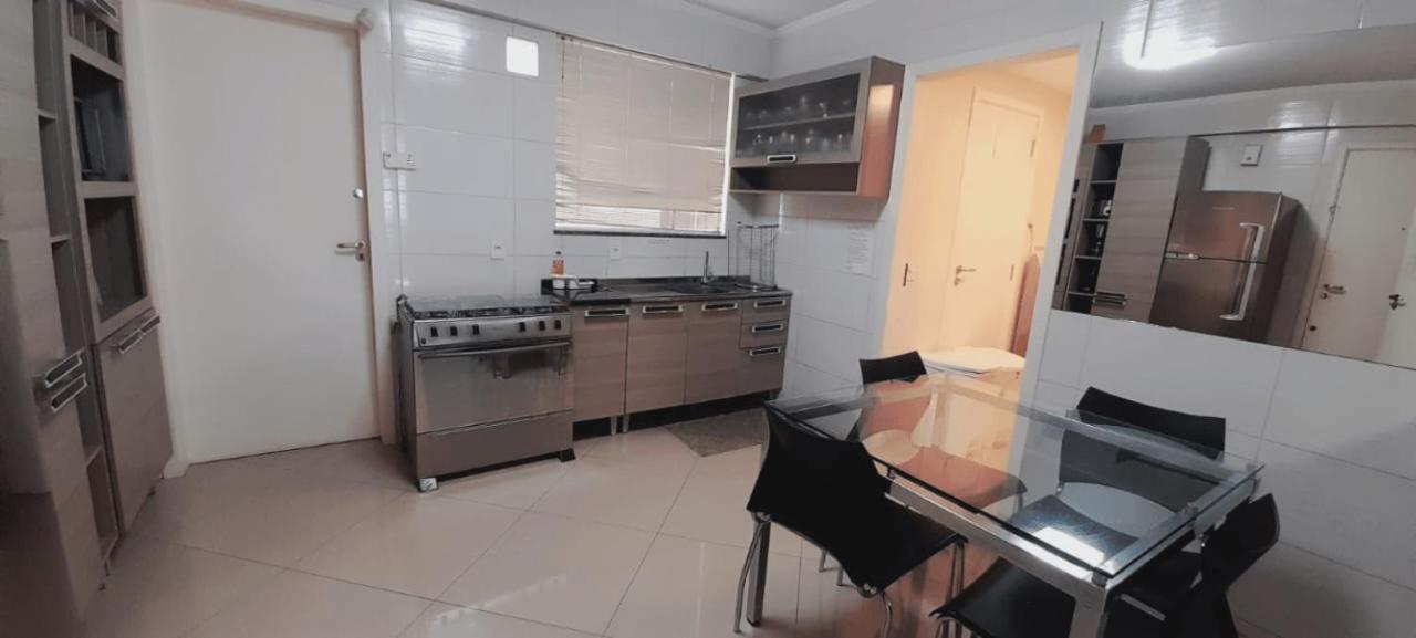 Lindo Apartamento No Coracao Da Cidade - Apartamento Inteiro Ou Seja Nao E Compartilhado Com Outras Pessoas - Perto De Tudo - 2 Quartos - Ar Condicionado - Churrasqueira - Cozinha Completa - 120 Metros Quadrados Ao Todo - Quartos Com 12 Metros Quadra Uniao Da Vitoria Exterior photo